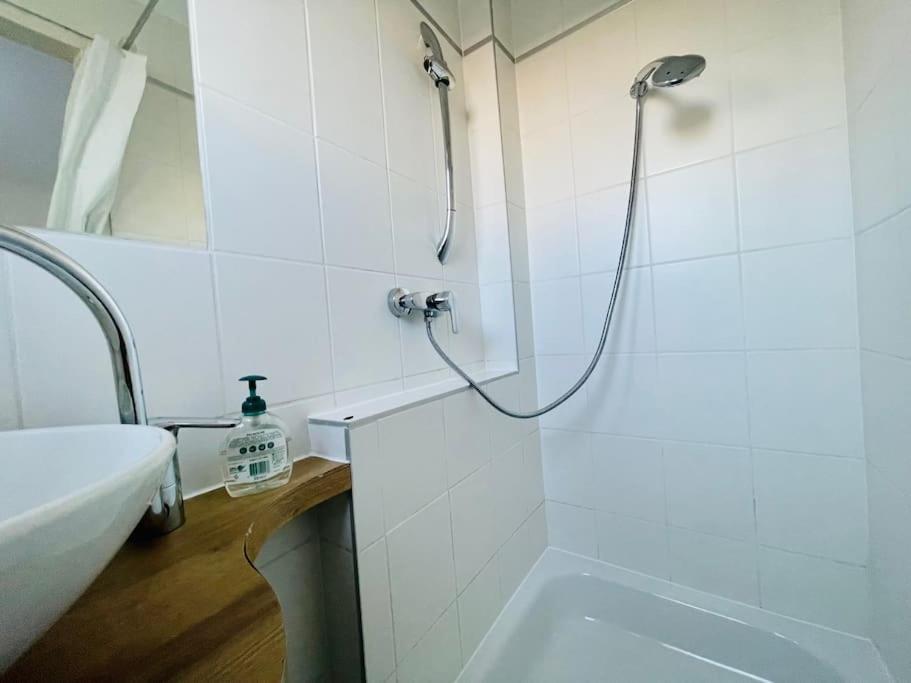 비엔나 Cosy Flat With Huge Terrasse! Long Or Shortterm 아파트 외부 사진