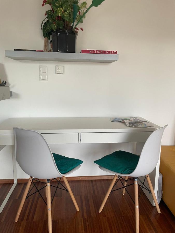 비엔나 Cosy Flat With Huge Terrasse! Long Or Shortterm 아파트 외부 사진